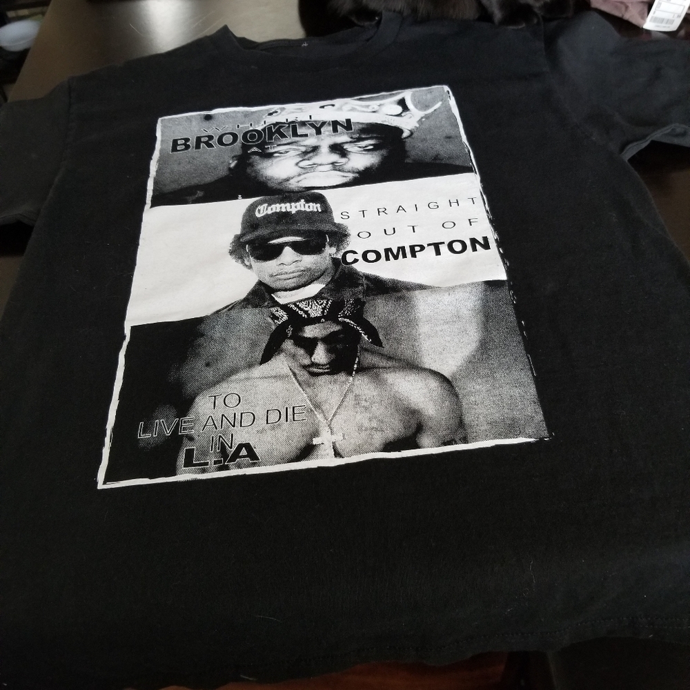 Men's Medium t-shirt